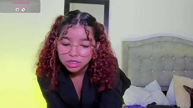 Snapshot of aurora_rodriguez chatting on 03/16/25, 06:53 aurora rodriguez online show from 03/16/25, 06:53