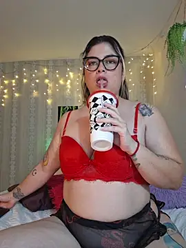 Juliietha servas online show from 07/21/26, 11:51