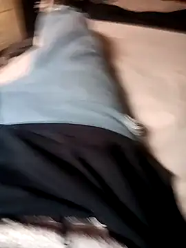 Snapshot of ySqmbVanbe chatting on 10/29/25, 09:16 ySqmbVanbe online show from 10/29/25, 09:16