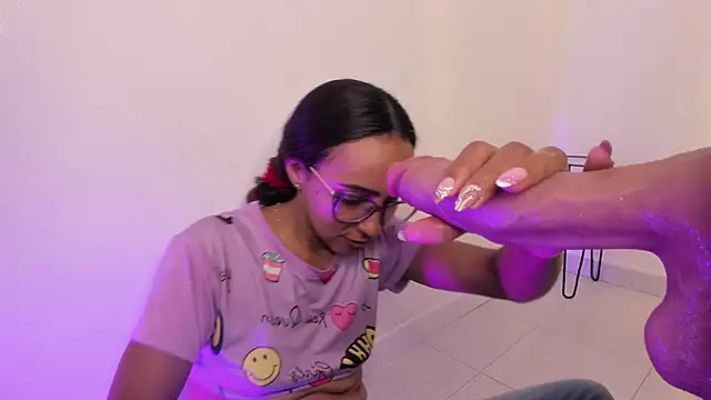 KELSEY FOXY online show from 03/10/25, 10:45