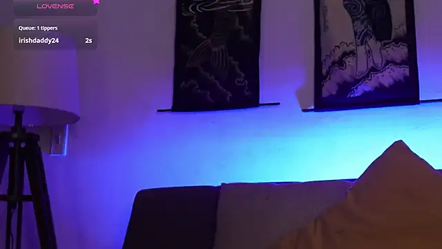 SylveonFox online show from 10/05/25, 10:07