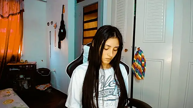 2girlsdream  online show from 02/17/25, 09:41