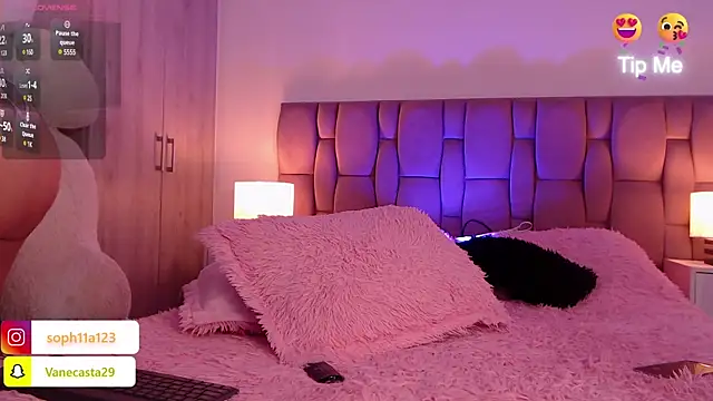 Snapshot of SophiaKarson chatting on 03/13/25, 02:55 SophiaKarson online show from 03/13/25, 02:55