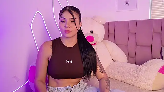 Snapshot of SophiaKarson chatting on 10/25/25, 09:09 SophiaKarson online show from 10/25/25, 09:09