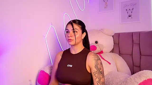 Snapshot of SophiaKarson chatting on 11/13/25, 06:40 SophiaKarson online show from 11/13/25, 06:40