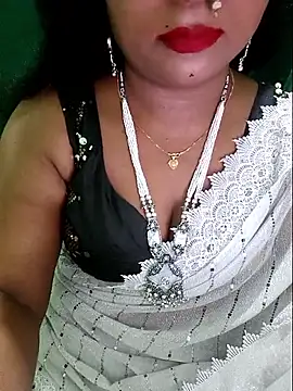 Snapshot of NEHA-DESHI chatting on 09/24/25, 08:01 NEHA-DESHI online show from 09/24/25, 08:01