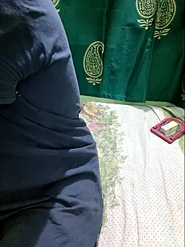 Snapshot of NEHA-DESHI chatting on 10/01/25, 09:32 NEHA-DESHI online show from 10/01/25, 09:32