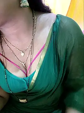 Snapshot of NEHA-DESHI chatting on 10/31/25, 10:16 NEHA-DESHI online show from 10/31/25, 10:16