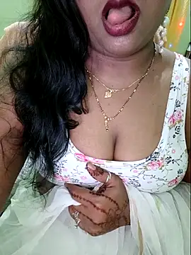 Snapshot of NEHA-DESHI chatting on 11/03/25, 12:13 NEHA-DESHI online show from 11/03/25, 12:13