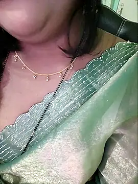 Snapshot of NEHA-DESHI chatting on 12/03/25, 09:46 NEHA-DESHI online show from 12/03/25, 09:46