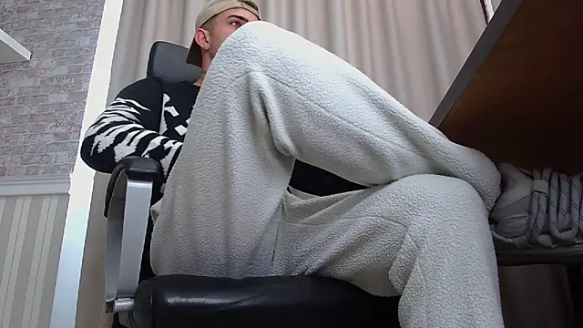 BrandonTate online show from 10/02/25, 09:05