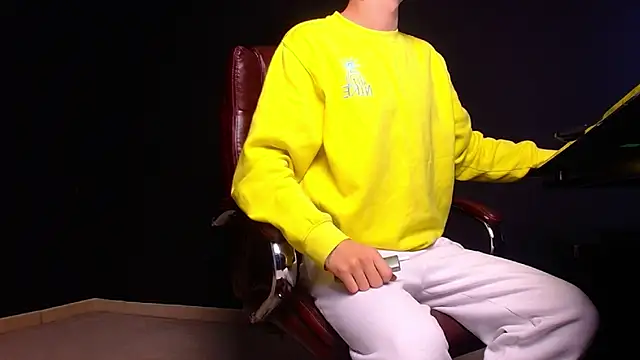 BrandonTate online show from 10/08/25, 10:35