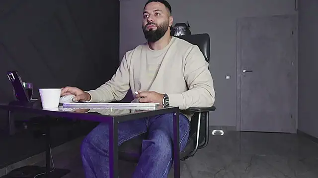 mattmasterss online show from 10/12/25, 10:09