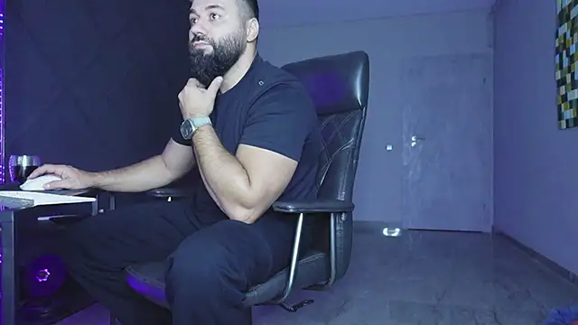 Snapshot of mattmasterss chatting on 11/27/25, 07:49 mattmasterss online show from 11/27/25, 07:49