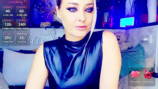  JuliaSpace  online show from 09/27/25, 04:56