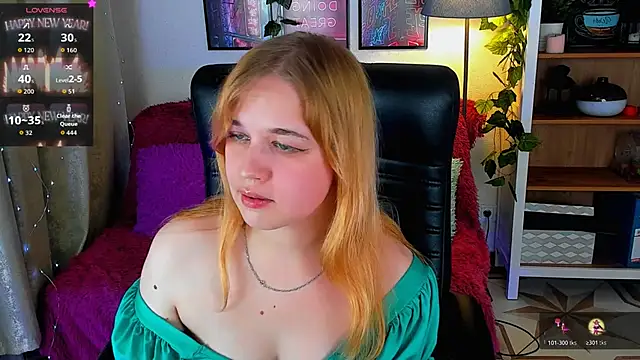 AlicePopsy online show from 11/02/25, 04:09