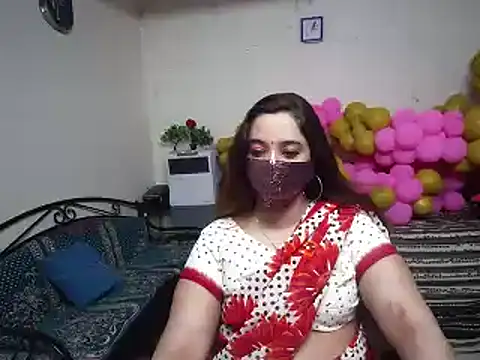 Arushisingh8888 online show from 12/22/24, 09:33
