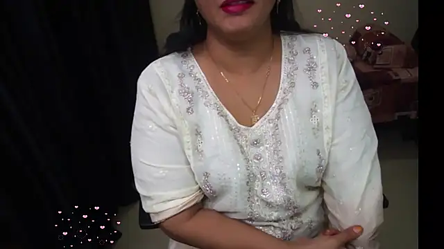 Arushisingh8888 online show from 07/24/26, 03:21