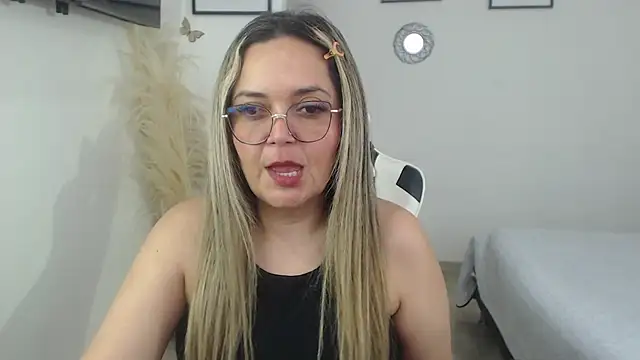 Snapshot of samy_vsn chatting on 02/20/26, 06:41 samy vsn online show from 02/20/26, 06:41