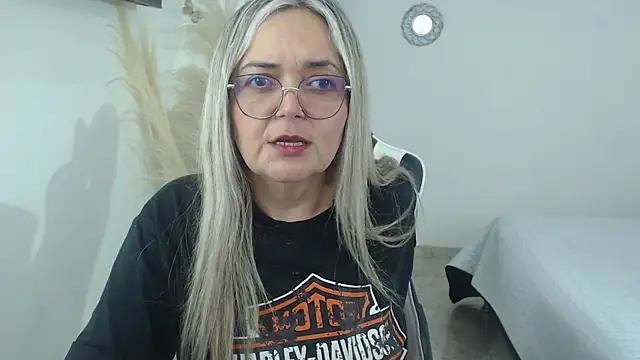 Snapshot of samy_vsn chatting on 03/04/26, 06:36 samy vsn online show from 03/04/26, 06:36