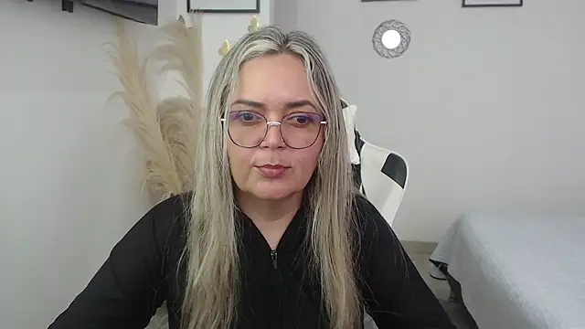 Snapshot of samy_vsn chatting on 03/09/26, 06:34 samy vsn online show from 03/09/26, 06:34