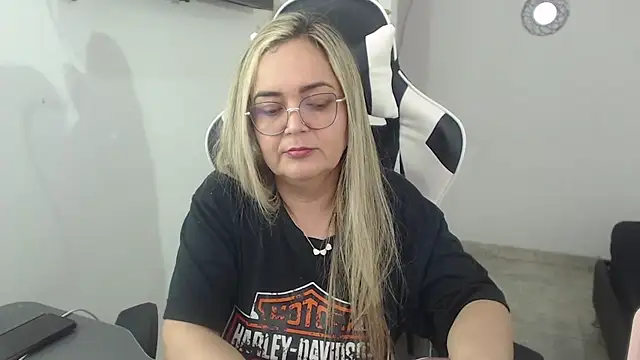Snapshot of samy_vsn chatting on 03/29/26, 09:26 samy vsn online show from 03/29/26, 09:26