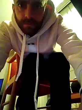 Snapshot of Antonio_Vatooo chatting on 01/18/25, 04:04 Antonio Vatooo online show from 01/18/25, 04:04