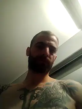 Snapshot of Antonio_Vatooo chatting on 01/19/25, 01:00 Antonio Vatooo online show from 01/19/25, 01:00