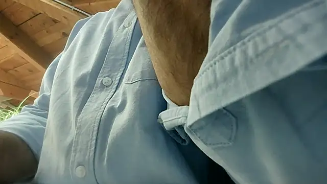 Snapshot of TWENTYONE0021 chatting on 11/13/25, 04:17 TWENTYONE0021 online show from 11/13/25, 04:17