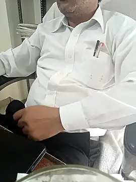 Snapshot of Hot-man39 chatting on 10/30/25, 09:33 Hot-man39 online show from 10/30/25, 09:33