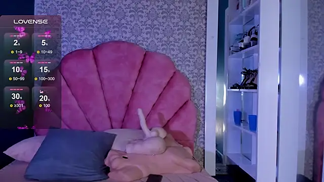 Snapshot of Samantha_cp_ chatting on 01/25/25, 12:26 Samantha cp online show from 01/25/25, 12:26