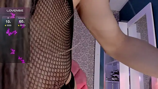 Snapshot of Samantha_cp_ chatting on 02/19/25, 12:22 Samantha cp online show from 02/19/25, 12:22