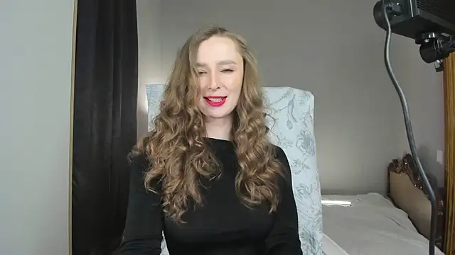 CharlotteWells online show from 04/13/26, 02:44