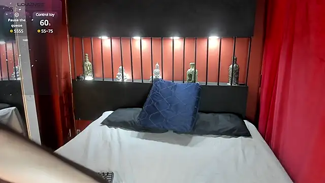 Megannklein online show from 01/04/25, 07:23