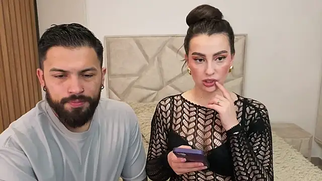 Snapshot of teseo_and_afroditha_ chatting on 09/19/25, 04:58 teseo and afroditha  online show from 09/19/25, 04:58