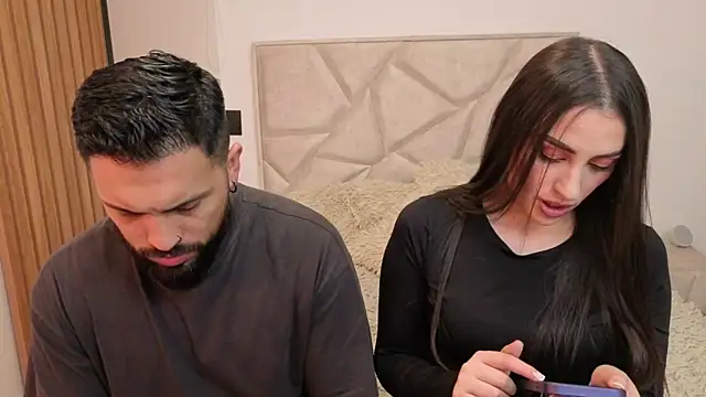 Snapshot of teseo_and_afroditha_ chatting on 09/26/25, 03:21 teseo and afroditha  online show from 09/26/25, 03:21