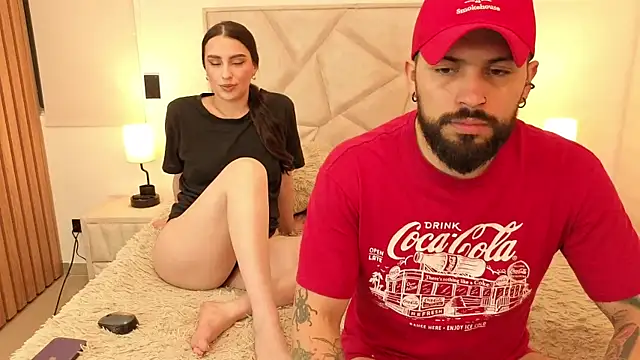 Snapshot of teseo_and_afroditha_ chatting on 10/02/25, 02:40 teseo and afroditha  online show from 10/02/25, 02:40