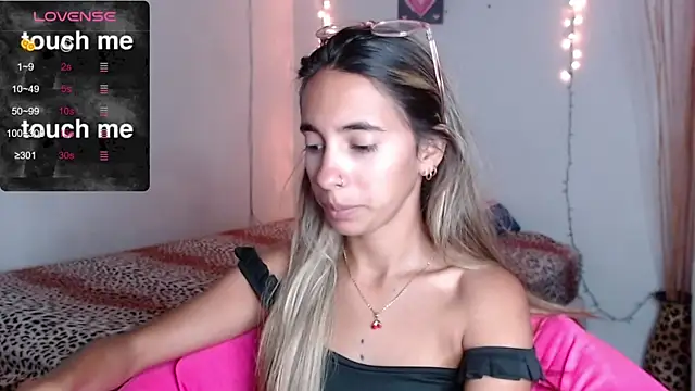 Snapshot of MitchWilson1 chatting on 09/30/25, 09:53 MitchWilson1 online show from 09/30/25, 09:53