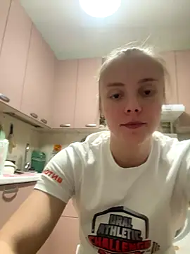 AlisaKissss online show from 12/03/24, 11:44