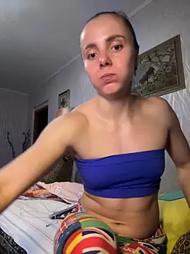 AlisaKissss online show from 10/28/25, 06:54