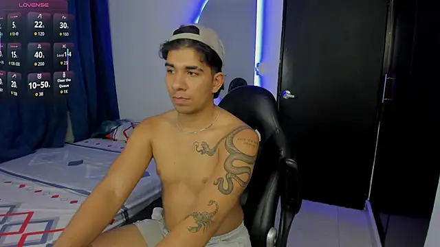 Snapshot of valentino_santoss chatting on 10/09/25, 02:53 valentino santoss online show from 10/09/25, 02:53