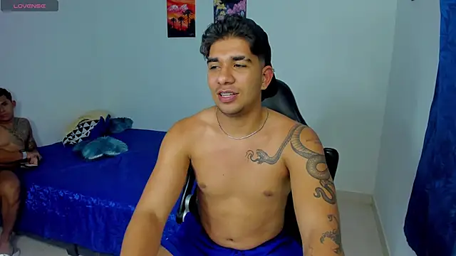 Snapshot of valentino_santoss chatting on 10/18/25, 05:21 valentino santoss online show from 10/18/25, 05:21