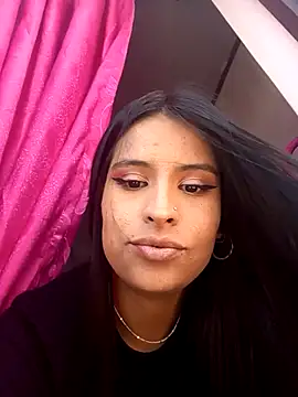 Snapshot of _elektrah chatting on 10/02/25, 07:10  elektrah online show from 10/02/25, 07:10