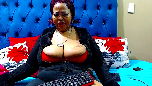ebonycandy10 online show from 02/19/25, 08:52
