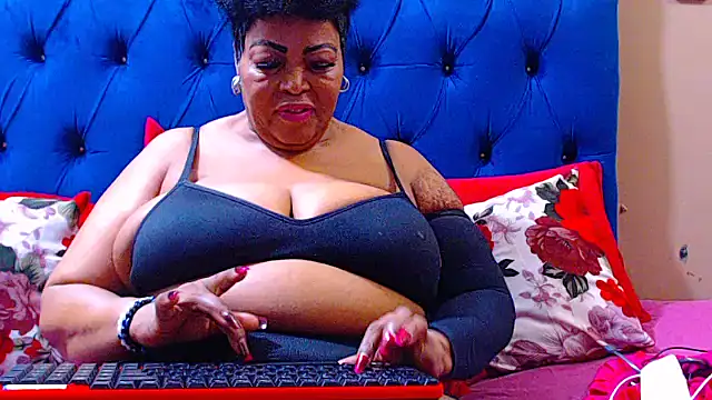 ebonycandy10 online show from 12/01/25, 05:12