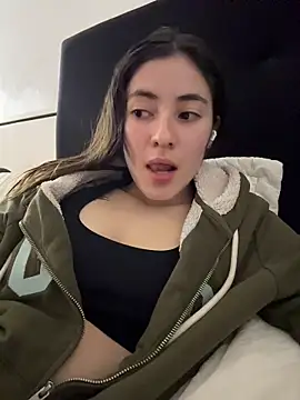 Snapshot of Princ3ssgabi chatting on 11/18/25, 01:44 Princ3ssgabi online show from 11/18/25, 01:44