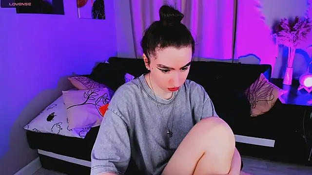 Lily xBabe online show from 10/04/25, 07:50