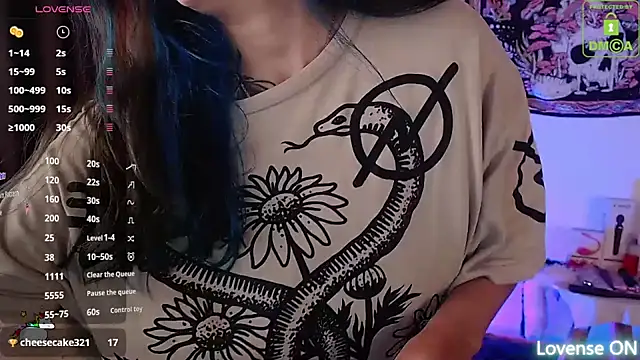 sweetcoralinee online show from 09/13/25, 12:10