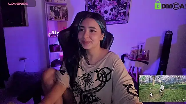 sweetcoralinee online show from 09/26/25, 04:38