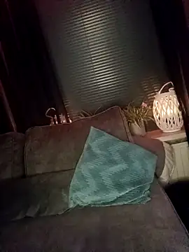 Snapshot of DirtySecretz chatting on 10/17/25, 09:06 DirtySecretz online show from 10/17/25, 09:06